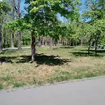 Comfort Near The Apartament Varna